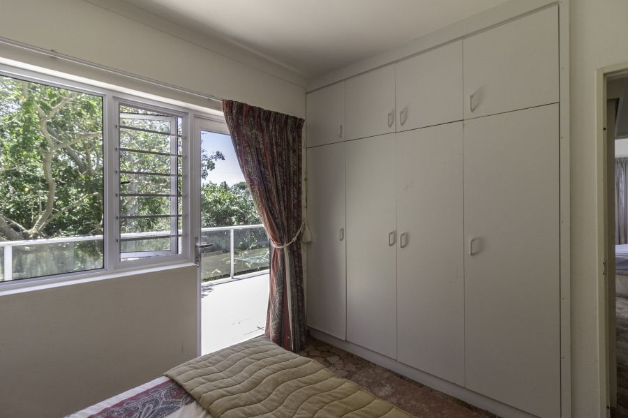 7 Bedroom Property for Sale in West Beach Eastern Cape